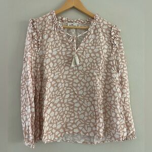 Vineyard Vines Tan and White Geometric Blouse